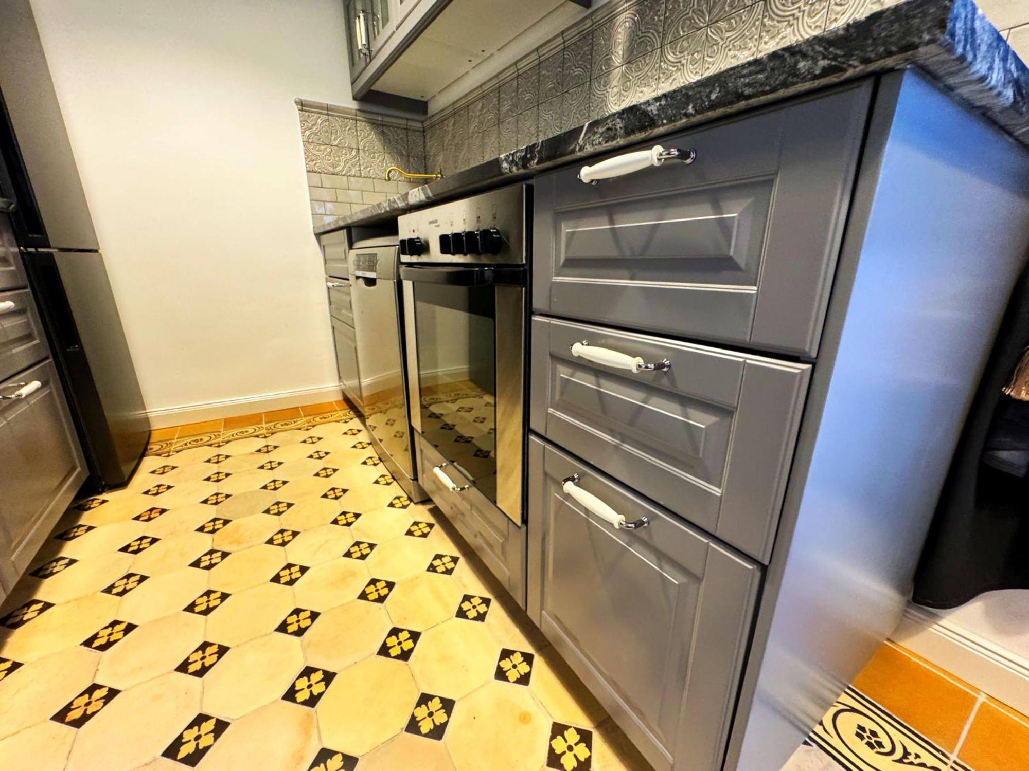 7th Heaven Center Apartment